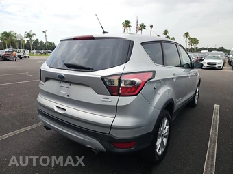 2017 Ford Escape SE – miniatura 4