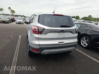 2017 Ford Escape SE – miniatura 6