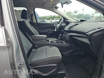 2017 Ford Escape SE – miniatura 8