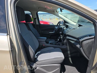 2017 Ford Escape SE – miniatura 8
