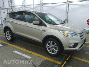 2017 Ford Escape SE - miniatura 3