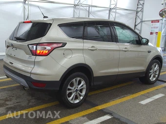 2017 Ford Escape SE - miniatura 4