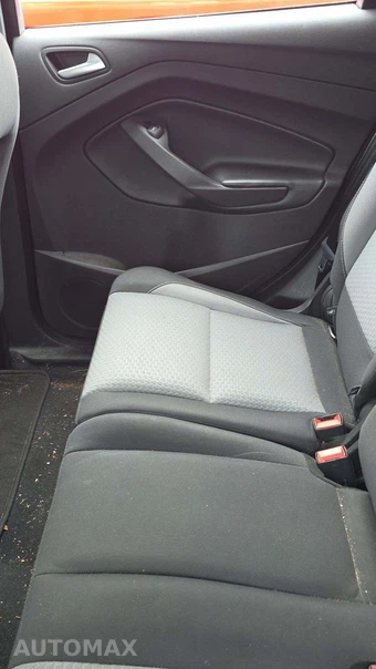 2017 Ford Escape SE – miniatura 32