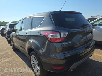 2017 Ford Escape SE – miniatura 6
