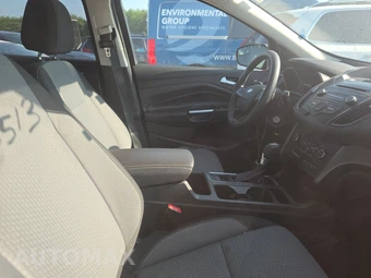 2017 Ford Escape SE – miniatura 8