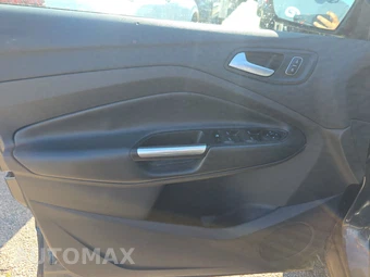 2017 Ford Escape SE – miniatura 9