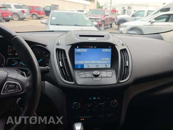2017 Ford Escape SE – miniatura 10
