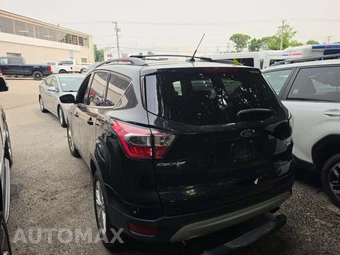 2017 Ford Escape SE – miniatura 2