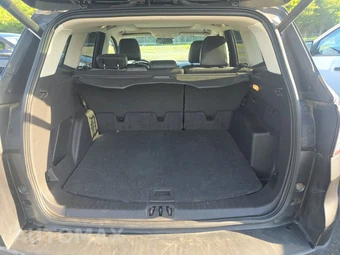 2017 Ford Escape SE - miniatura 16