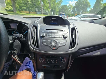 2017 Ford Escape SE - miniatura 10