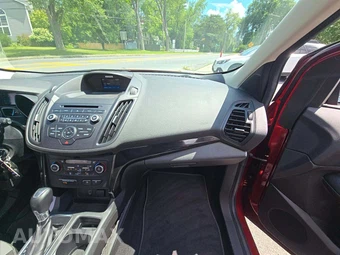 2017 Ford Escape SE - miniatura 19