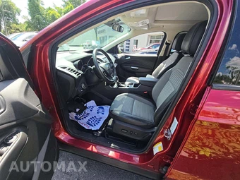 2017 Ford Escape SE - miniatura 6