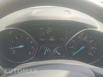 2017 Ford Escape SE - miniatura 9