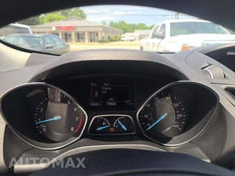 2017 Ford Escape SE – miniatura 6