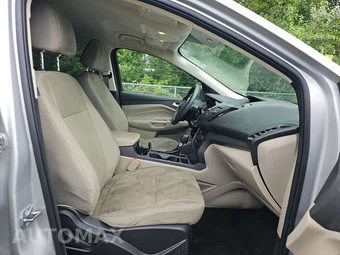 2017 Ford Escape SE - miniatura 8
