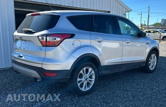 2017 Ford Escape SE - miniatura 3