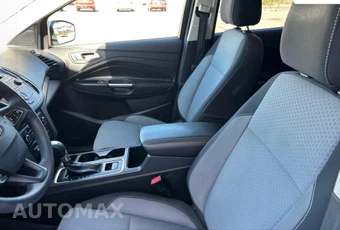 2017 Ford Escape SE - miniatura 9
