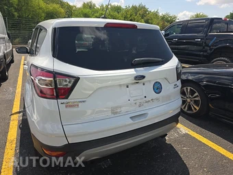 2017 Ford Escape SE - miniatura 5