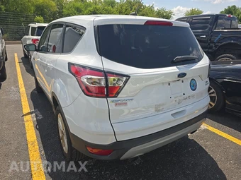 2017 Ford Escape SE - miniatura 6