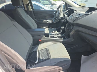 2017 Ford Escape SE - miniatura 8