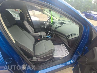 2017 Ford Escape SE – miniatura 18