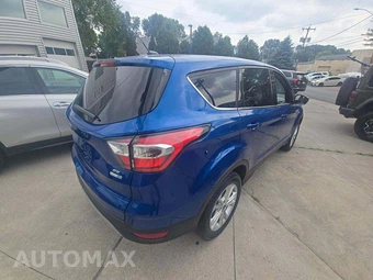 2017 Ford Escape SE – miniatura 3