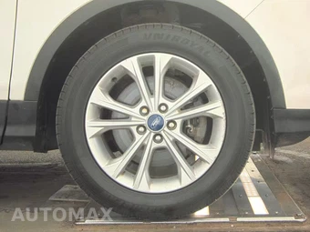 2017 Ford Escape SE – miniatura 10