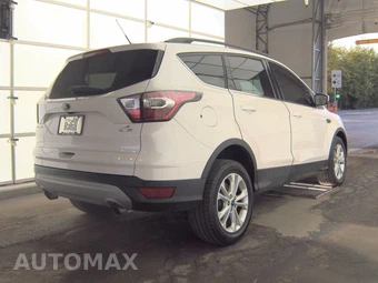 2017 Ford Escape SE – miniatura 5