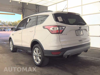2017 Ford Escape SE – miniatura 8