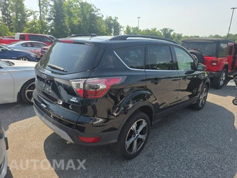 2017 Ford Escape SE – miniatura 4