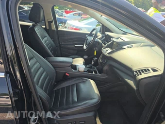 2017 Ford Escape SE – miniatura 8