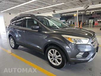 2017 Ford Escape SE – miniatura 3