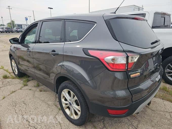 2017 Ford Escape SE – miniatura 2