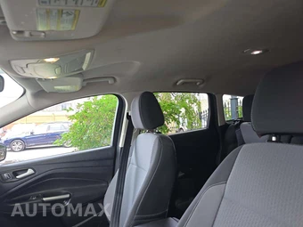 2017 Ford Escape SE – miniatura 11