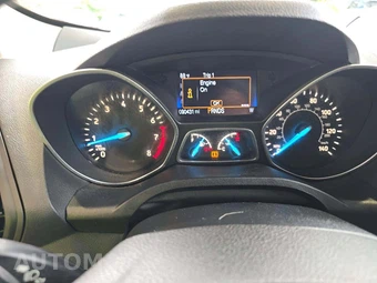 2017 Ford Escape SE – miniatura 9