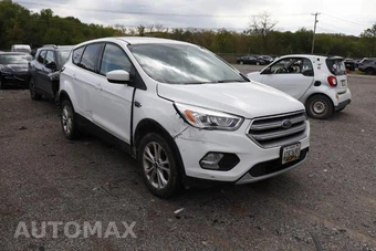 2017 Ford Escape SE – miniatura 2