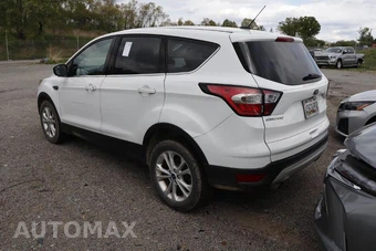 2017 Ford Escape SE – miniatura 3