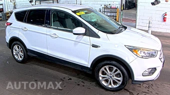2017 Ford Escape SE – miniatura 3