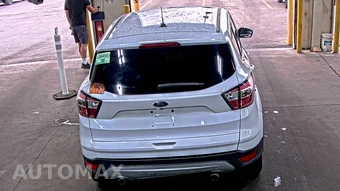 2017 Ford Escape SE – miniatura 5