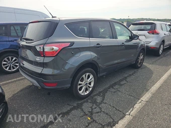 2017 Ford Escape SE - miniatura 4
