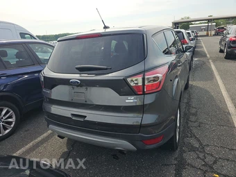 2017 Ford Escape SE - miniatura 5