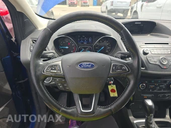 2017 Ford Escape SE – miniatura 10