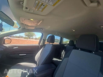 2017 Ford Escape SE - miniatura 8