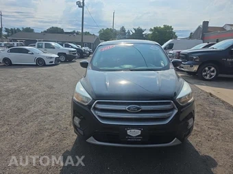 2017 Ford Escape SE – miniatura 2