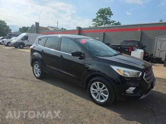 2017 Ford Escape SE – miniatura 3