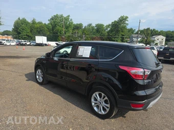 2017 Ford Escape SE – miniatura 6
