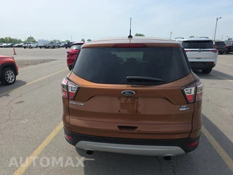 2017 Ford Escape SE – miniatura 5