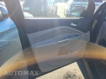 2017 Ford Escape SE - miniatura 8