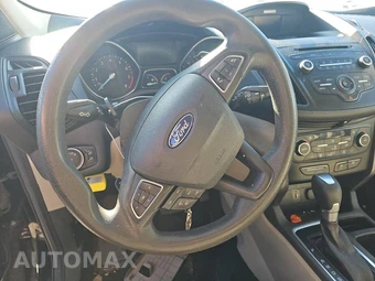2017 Ford Escape SE - miniatura 9