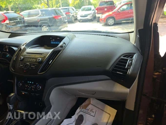 2017 Ford Escape SE - miniatura 19